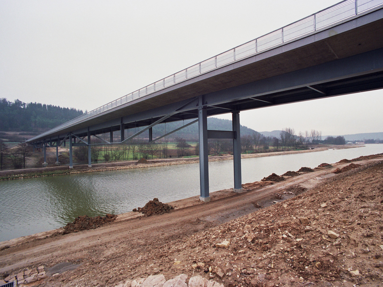 Stahlverbundbrücke über den Rhein-Main-Donau-Kanal